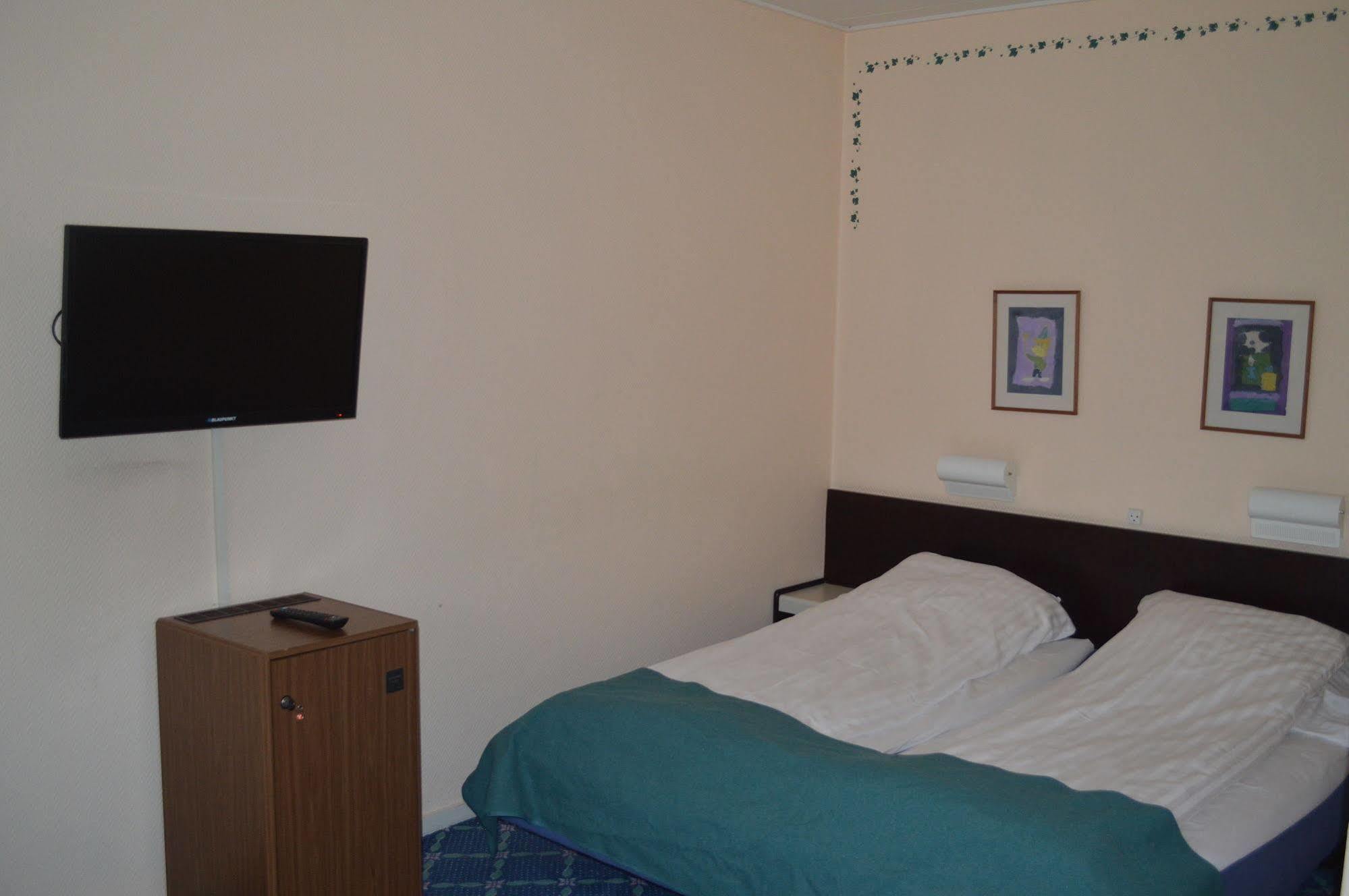 أودنسه Hotel Naesbylund Kro المظهر الخارجي الصورة